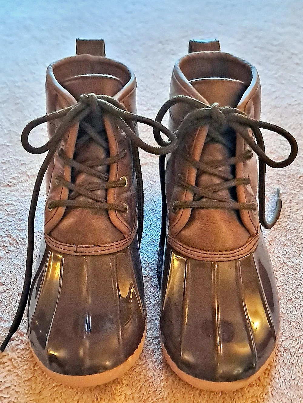 Capelli New York Brown Lace-Up Duck Boots Womens Size 6